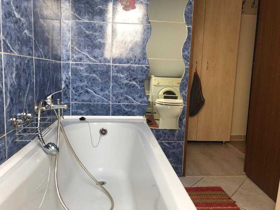 Închiriez apartament mobilat si utilat cu 2 camere nedecomandate