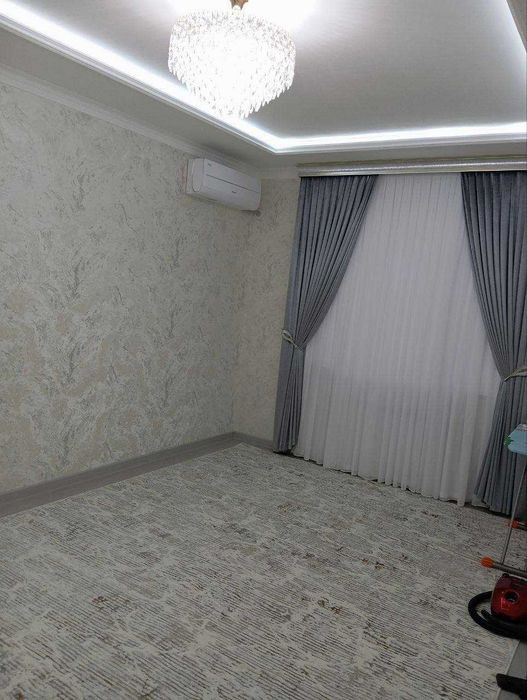 Продается 2-комнатная квартира, улица Шота Руставели, Братский могилы