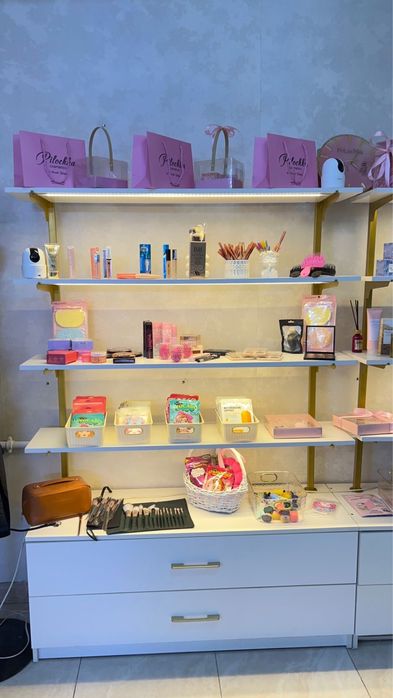 Продам стеллаж с подсветкой