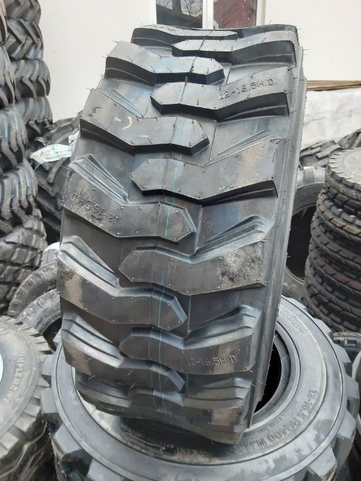 Anvelope noi INDUSTRIALE DE BOBCAT cu 10PR 12-16.5 garantie 2 ani TVA