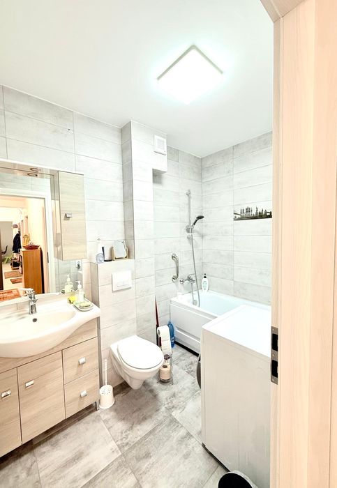 Vând apartament 3 camere, 2 băi, dressing, Rahovei -MViteazu