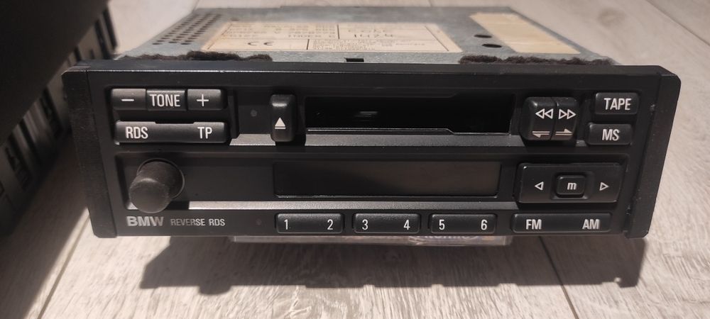 Casetofon + magazie casete Bmw e36