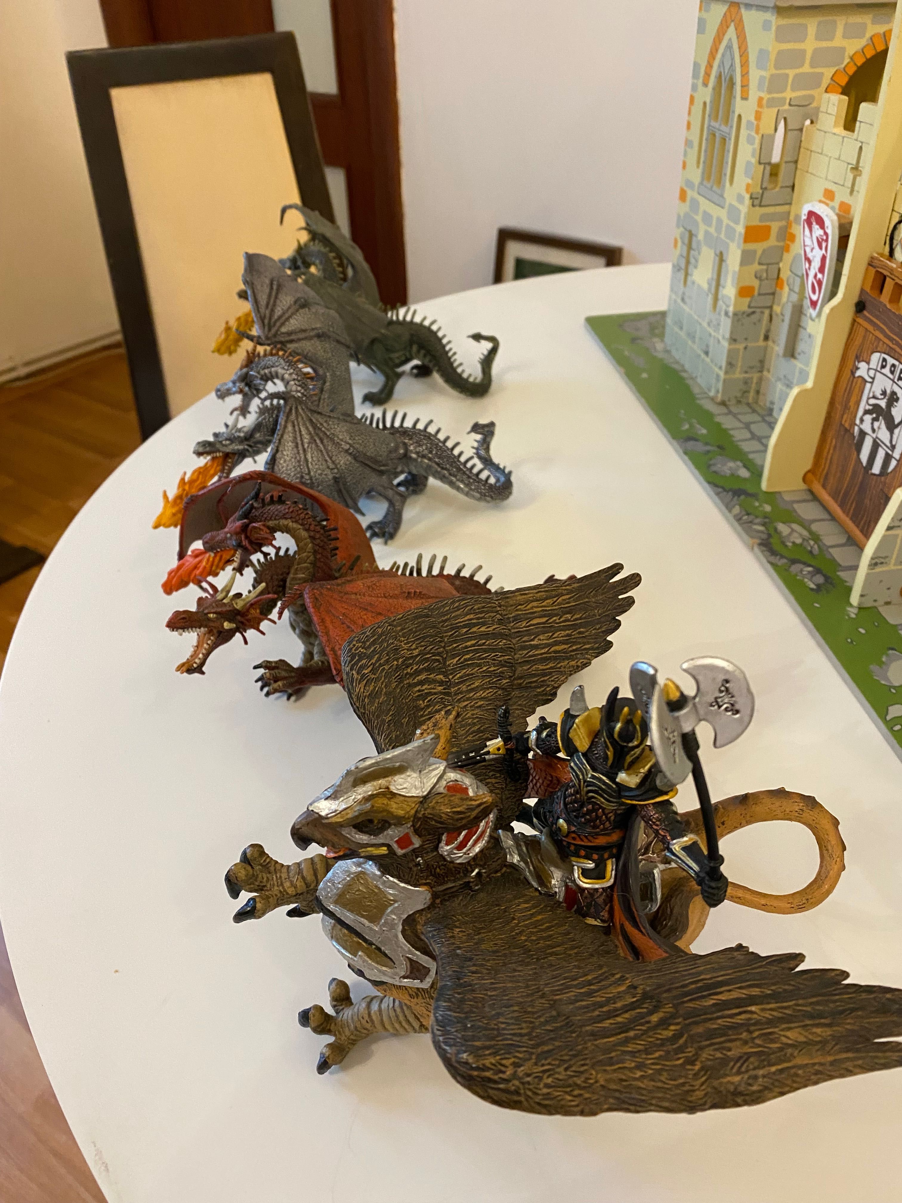 Castele si figurine  papo si Schleich