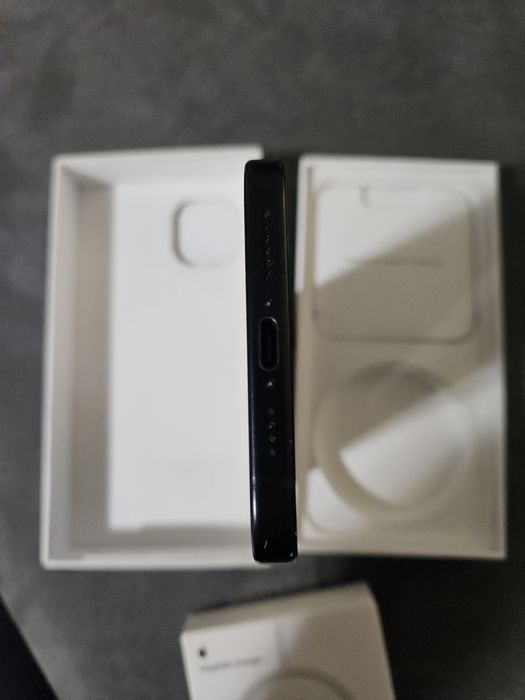 iPhone 15 Plus Black 128GB 88% Battery Health Отлично състояние