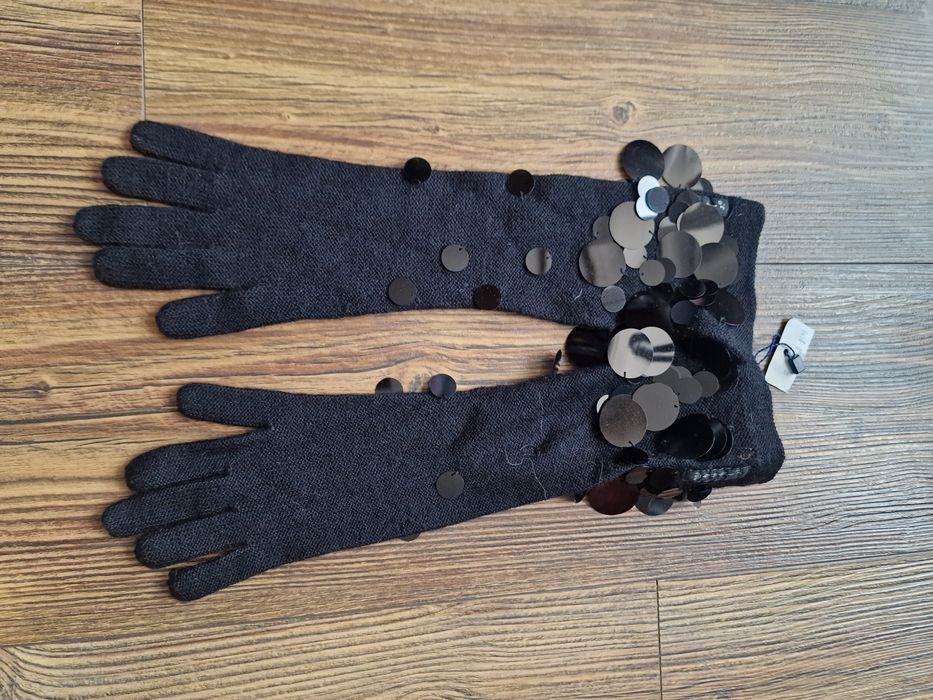 Страхотни дамски дълги ръкавици ARMANI, размер М , нови с етикет