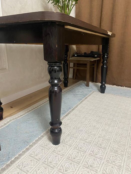 Продам стол деревянный