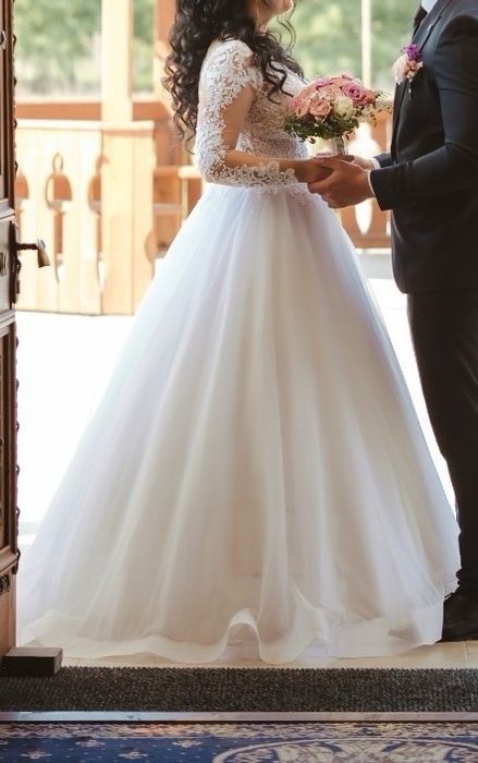 Vand Rochie de mireasa marimea M