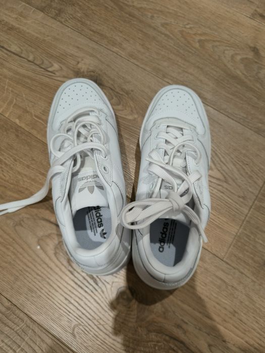 Нови Кецове Adidas 38 номер цена 40 лв