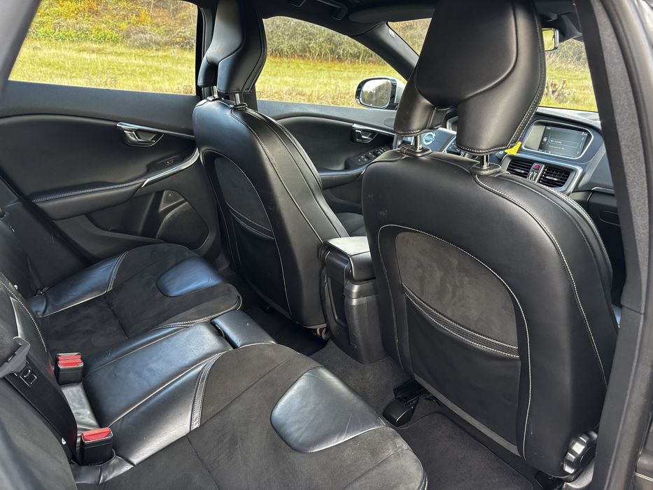 Volvo V40 R design - 2013