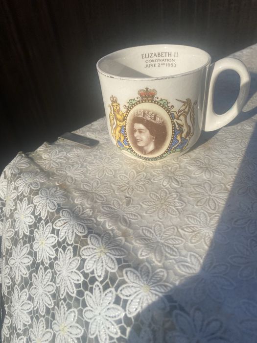 Cana comemorativa Regina Elisabeta