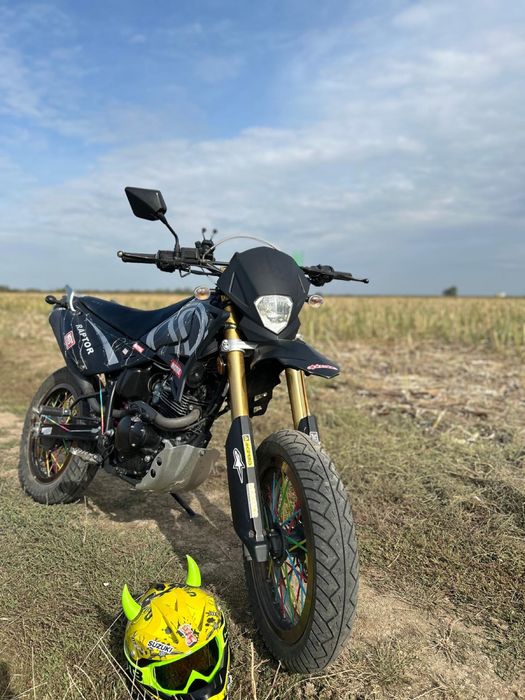 Suzuki dr125 sm