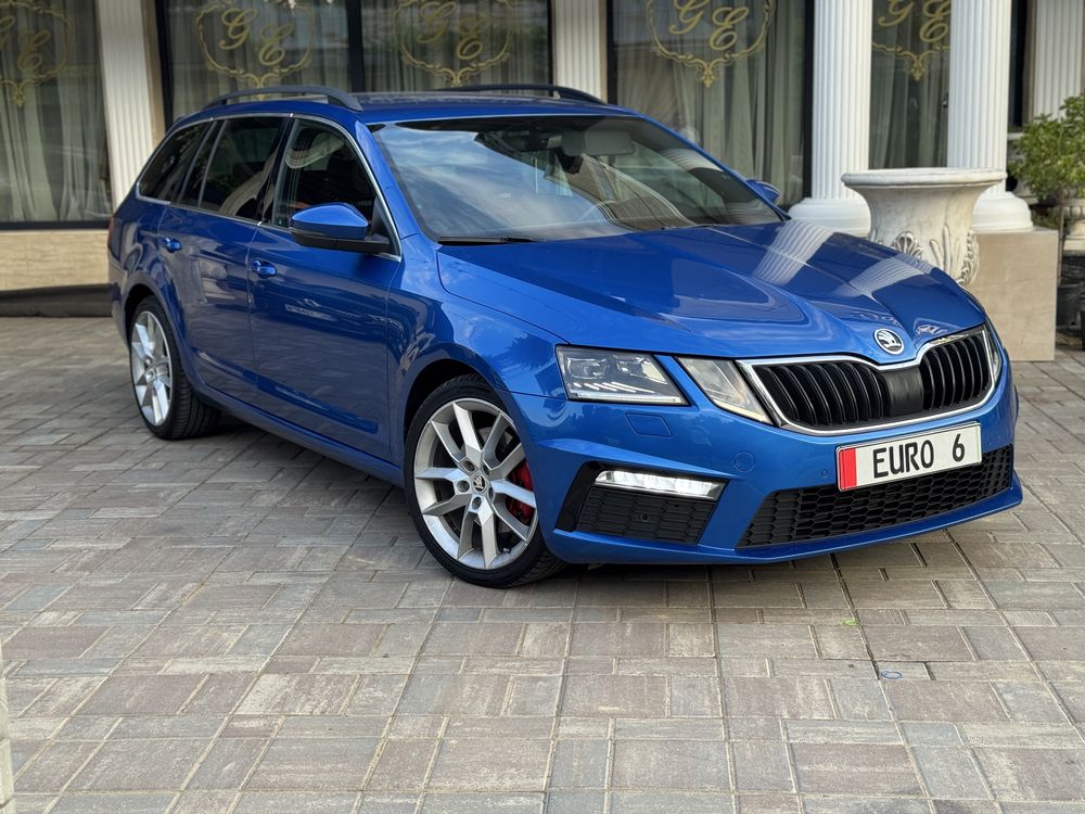 Skoda Octavia 2.0tdi VRS/ euro6 / navigație /faruri led