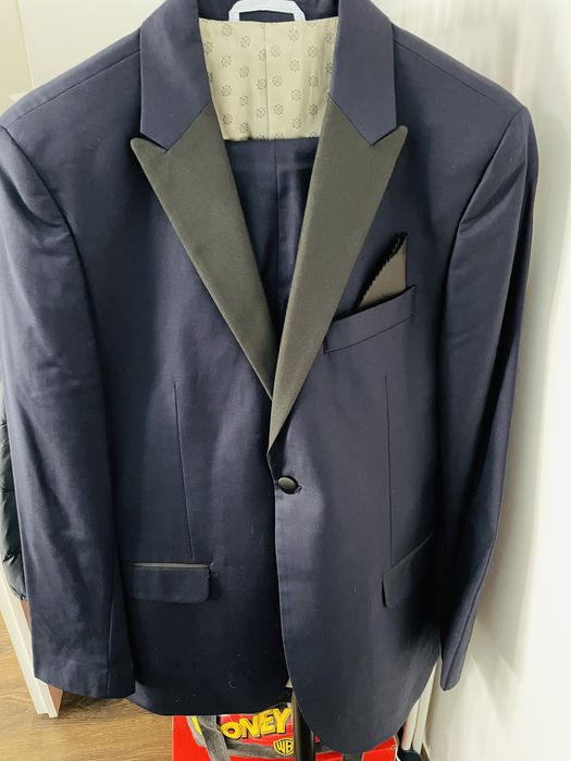 Costum mire Men’s Club