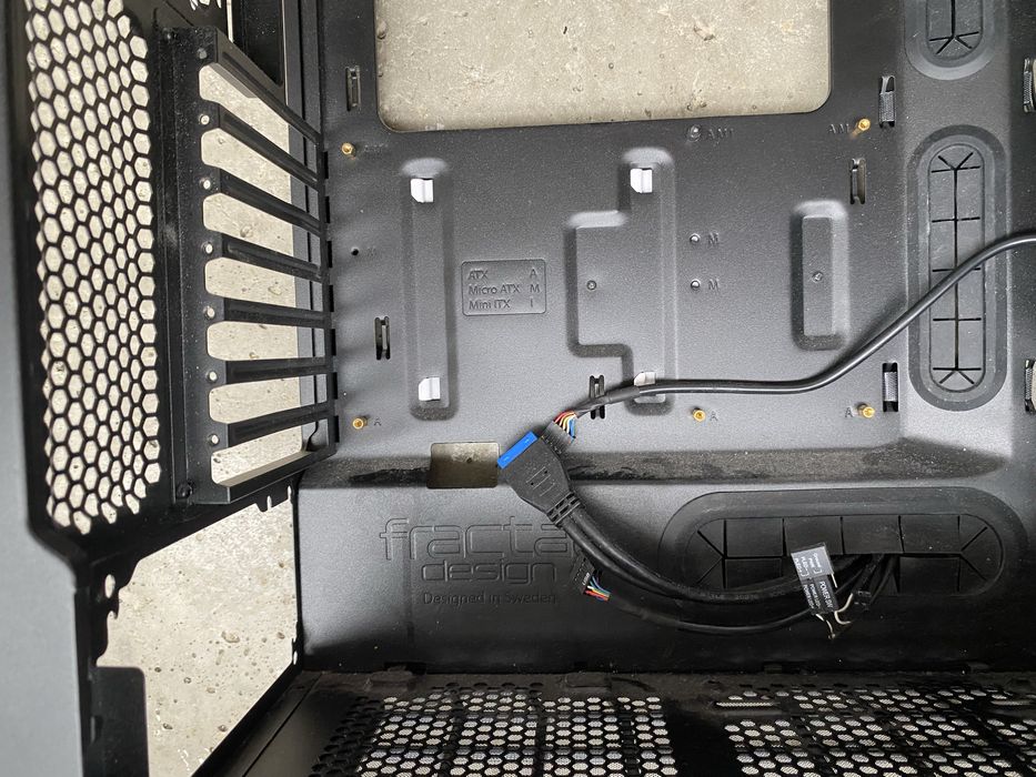 Fractal Design R5 Blackout Edition