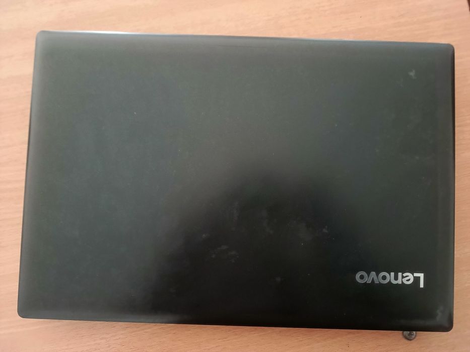 Nouttbuk Lenovo ideapad 330-15IGM