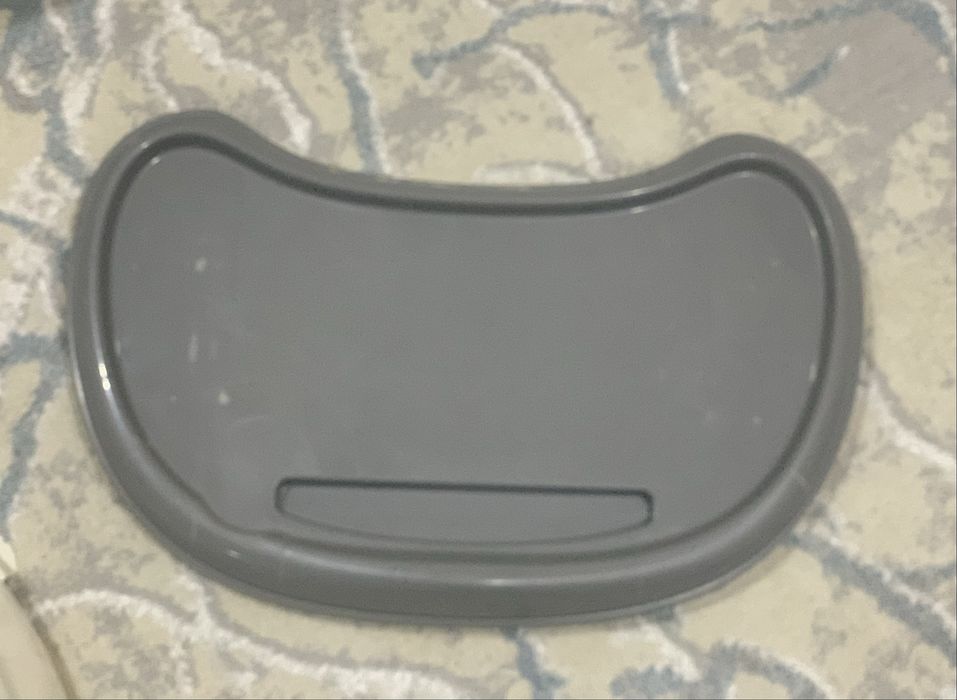 Bolalar ovqatlanadigan stulchik