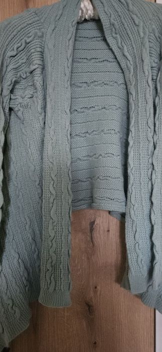 комплект плетени жилетки 3 броя нови