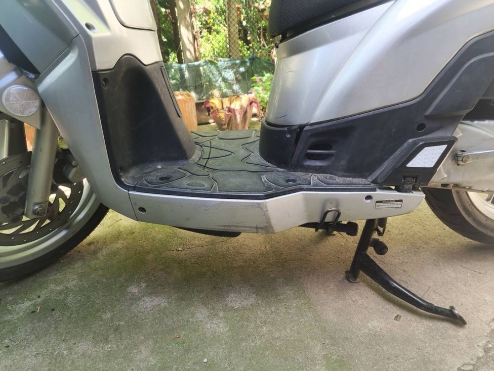 Kymco People S 200