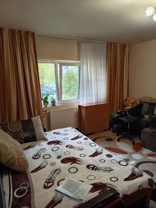 2 camere Cornitoiu p/4.