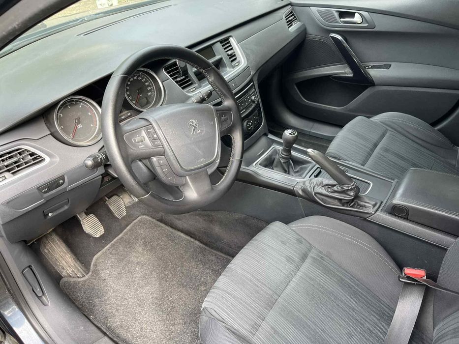 Peugeot 508 SW  EHDI