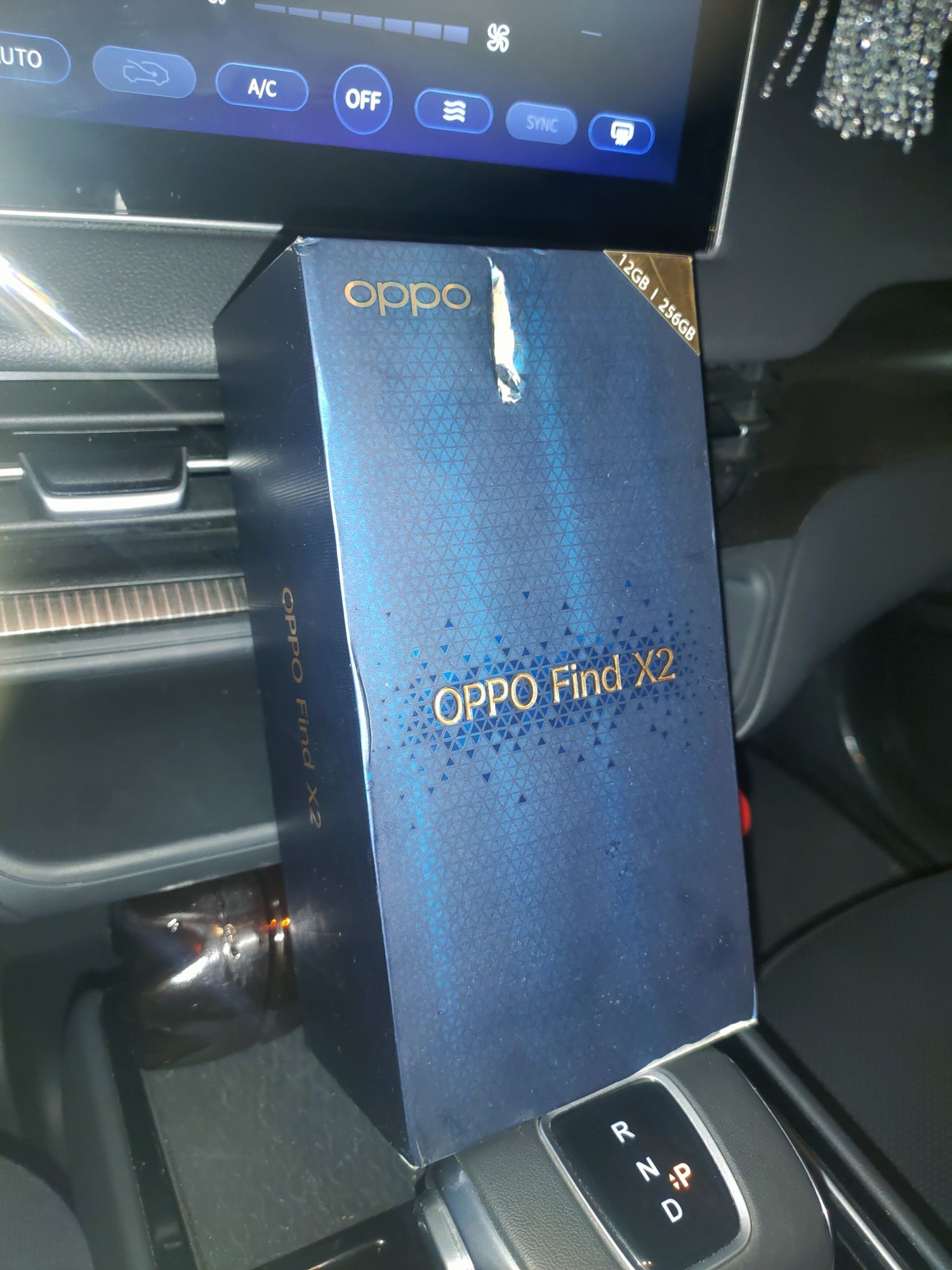 Oppo fundkx 2 256 память Андроид для Яндекса очен серьезный  продаю в