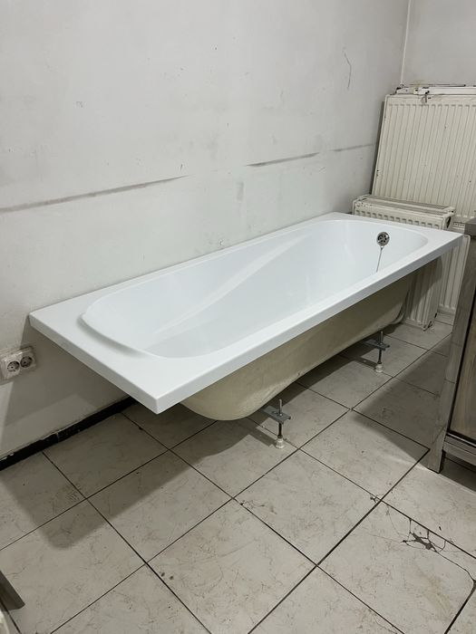 Ванна акриловая 170-70см