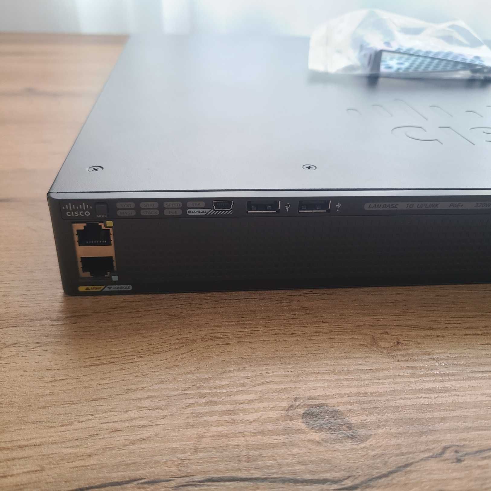 Cisco WS-C2960X-24PS-L Catalyst Switch 24x 10/100/1000 PoE+ 370W