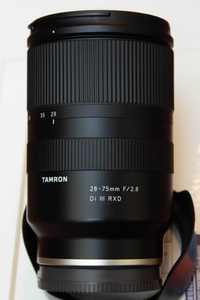 Tamron 28-75 f2.8 RXD sony Full Frame Full Box