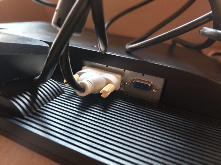 Монитор Acer 21"