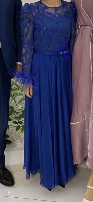 Платье вечернее