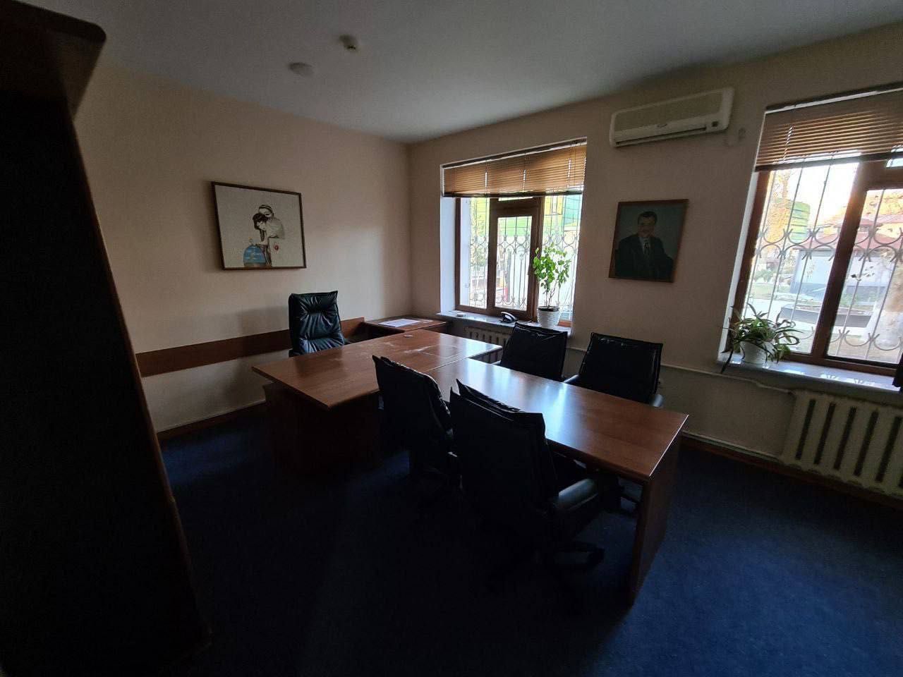 Аренда офис 
Ц1, Посольство Япония 350 м²