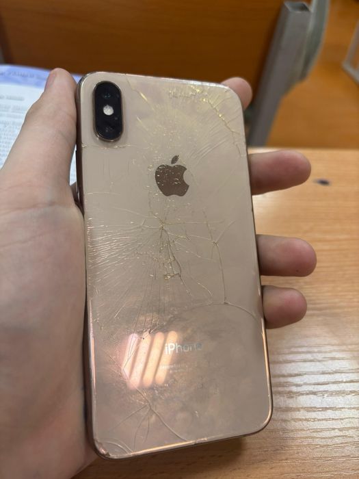 Продам Iphone Xs
