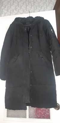 Продам подростковую зимнюю демисезонную куртку размер 42 - 44.