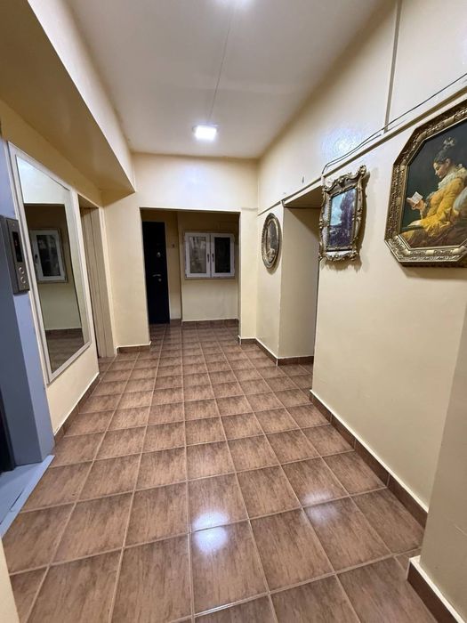 В центре города  Дархан Московские высотки