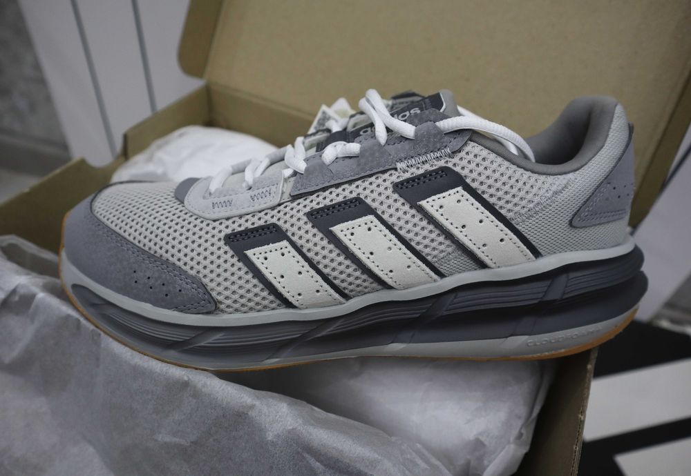Мужские кроссовки Adidas Astrastar оригинал, new US 9, 10 / EUR 43, 44