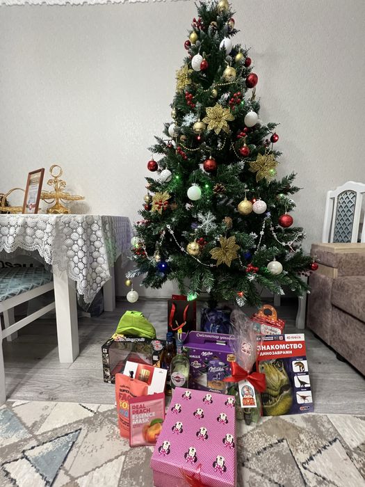 Продам Елку в хорошем состояний