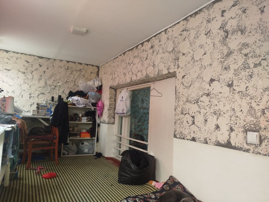 Жондор туман марказида 3 хонали квартира сотилади