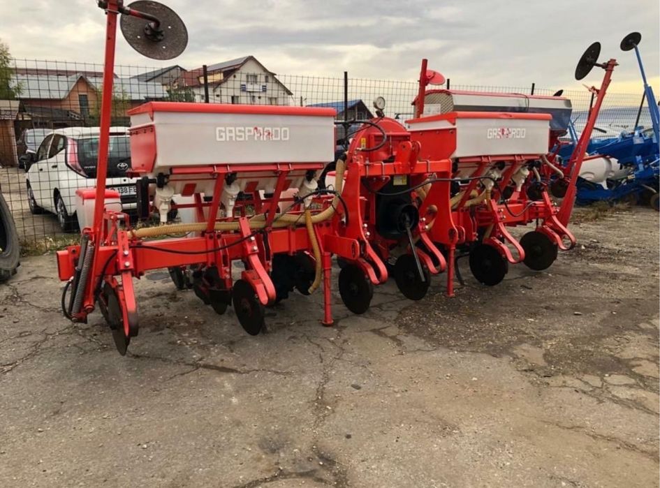 3Piese. Semanatoare de porumb Gaspardo MT și MTR 6 cu fertilizare 2022