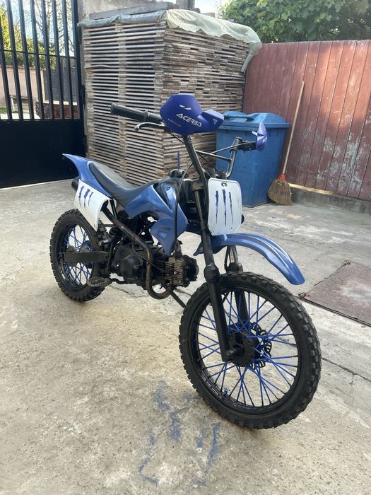 Vand cross 125cc 1000 de lei