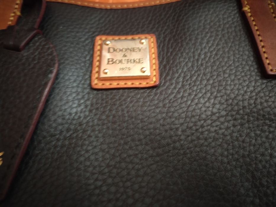 Tom Tailor , Dooney & Bourke , Gianni Chiarini