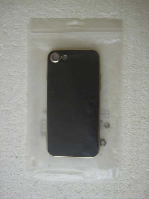 Кейс за Apple iPhone SE 2, SE 3