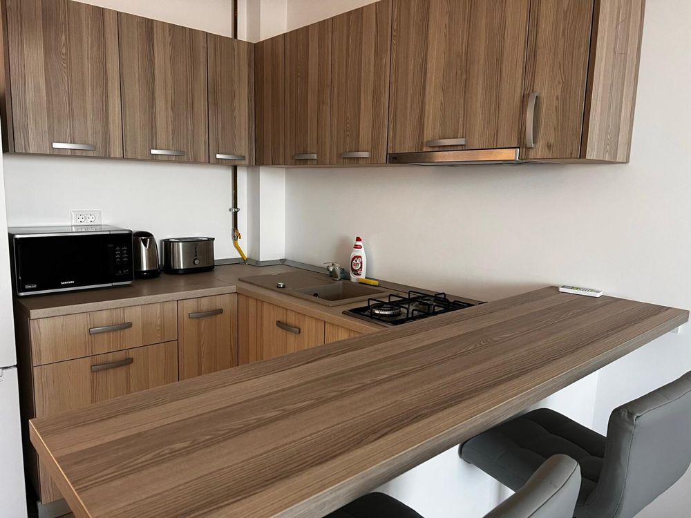 Inchiriez apartament in regim hotelier zona Hanul cu Peste