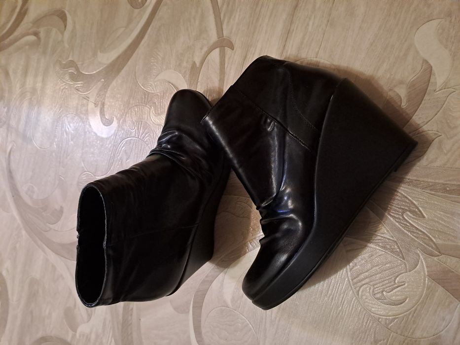 Женские полусапожки