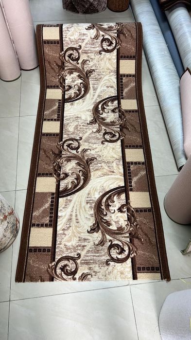 Мокетени килими и пътеки с гумирана основа