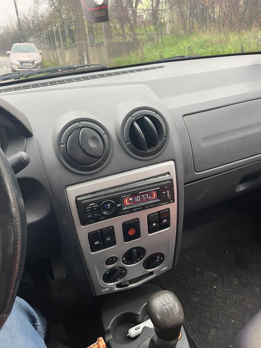 Dacia Logan Laureate af 2005 înmatriculat și în stare de functionare