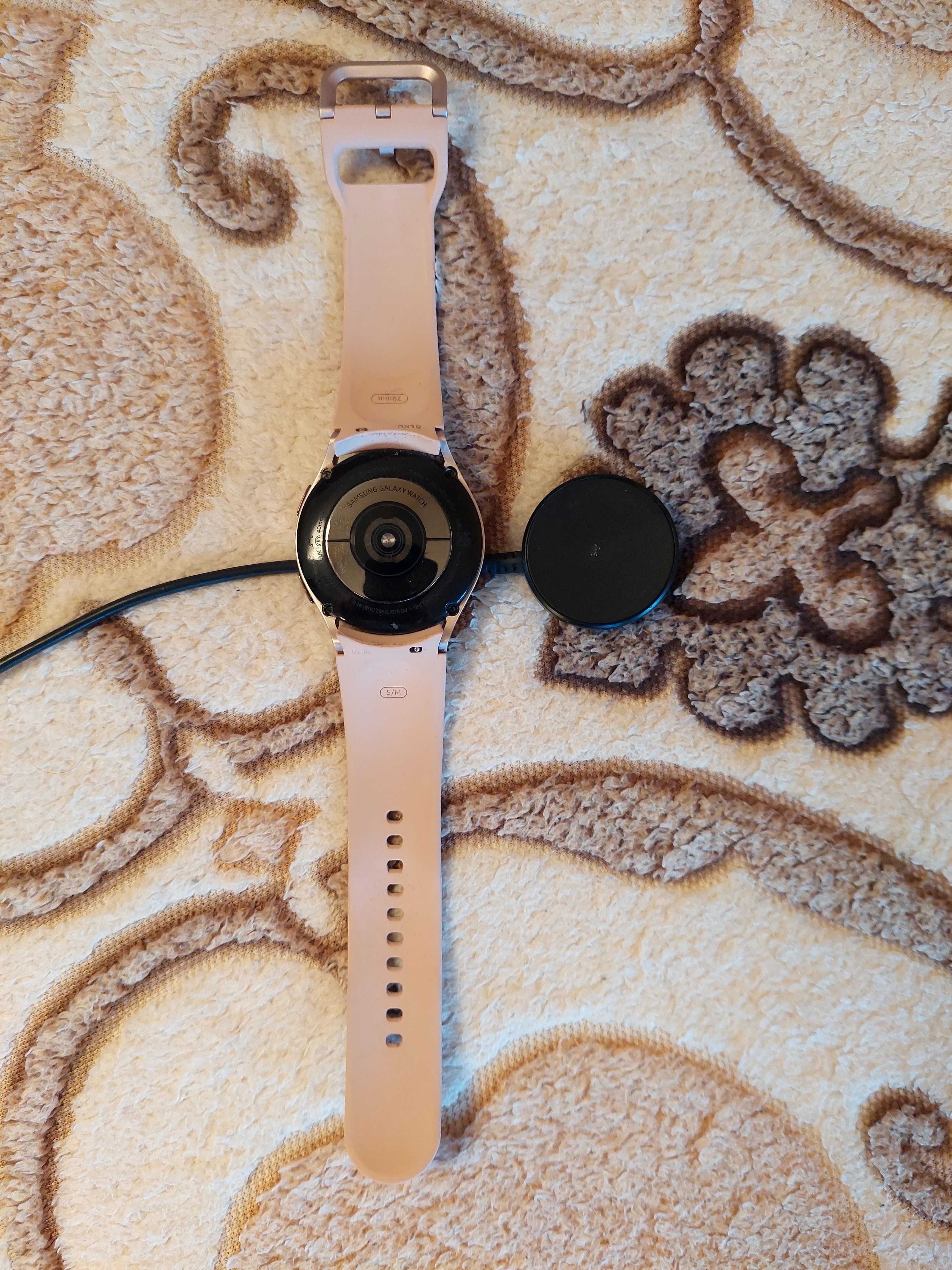 Смарт часовник samsung watch 4