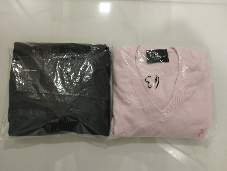 Мъжки пуловер Peak Performance