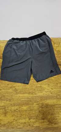 Pantaloni scurti barbati Adidas, marimea L