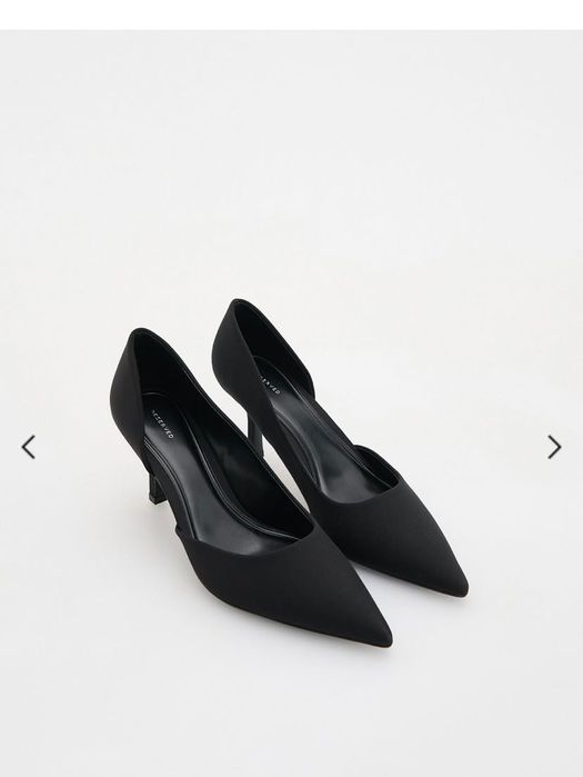 Черни Обувки на ток reserved чисто нови