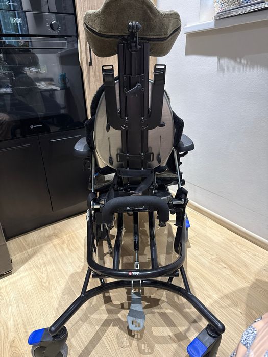 Детское кресло для детей с ДЦП